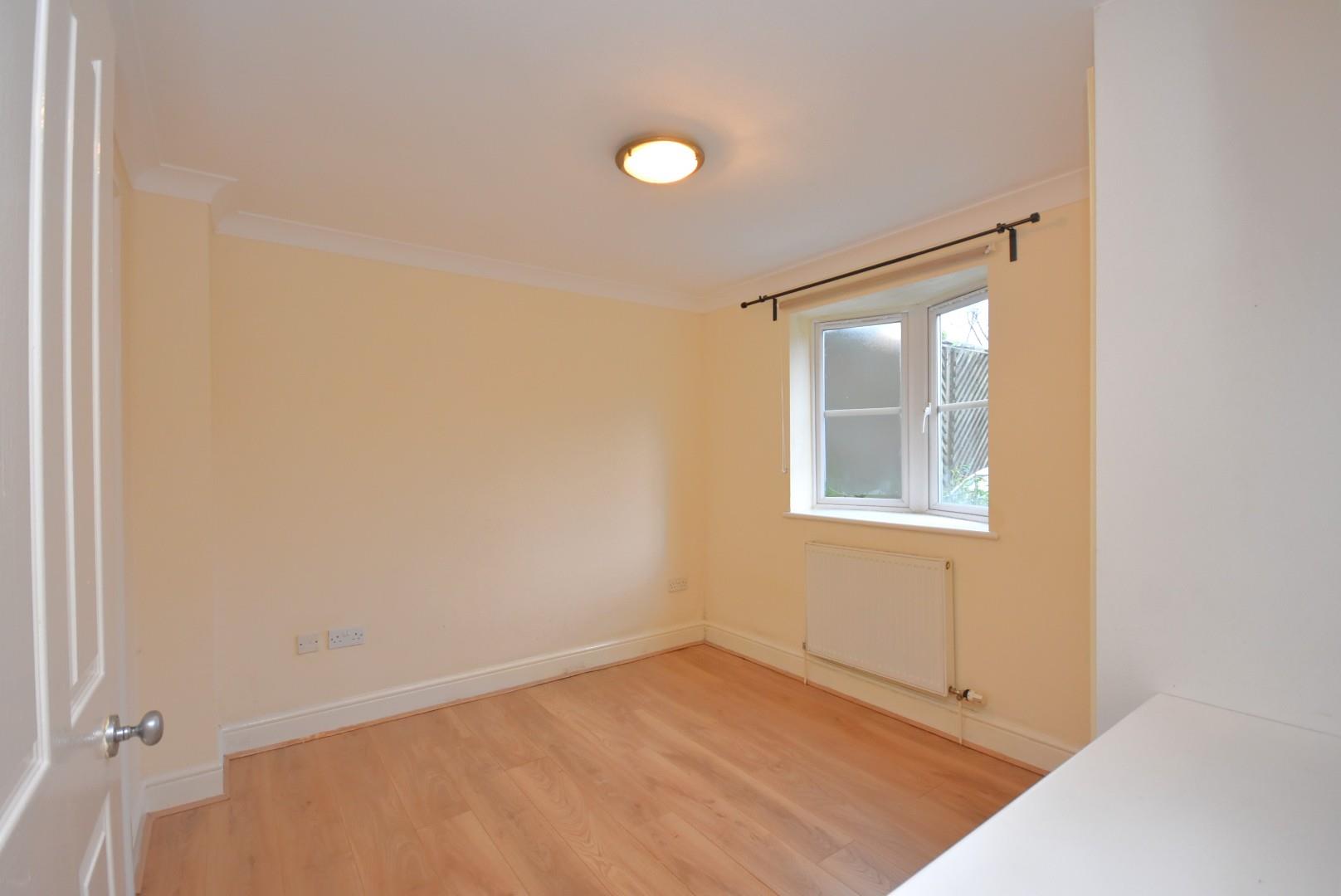 6 St. Canna Close, Cardiff, CF5 1QA